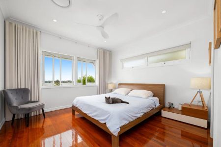 “Furnished Character Home with Breathtaking City Views” - Photo 3