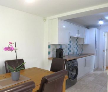 3 bedroom detached house to rent - Photo 4