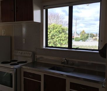 Charming 3BR Home with Garden - Te Awamutu - Photo 5