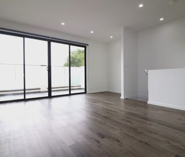 Low Maintenance Lifestyle!! - Photo 4