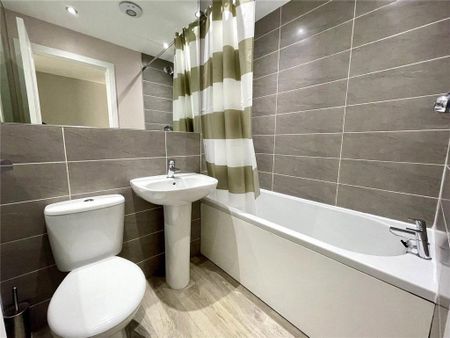 2 bedroom semi-detached house to rent - Photo 4