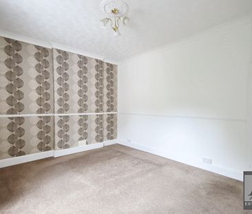 2 bedroom Flat for rent - Photo 1