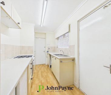 Swan Lane, Stoke, Coventry, CV2 4GE - Photo 3