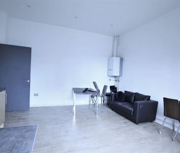 Benwell Road, London - Photo 1