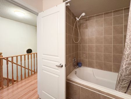 For Lease - 67 Sequin Drive, Richmond Hill, Ontario - Photo 3