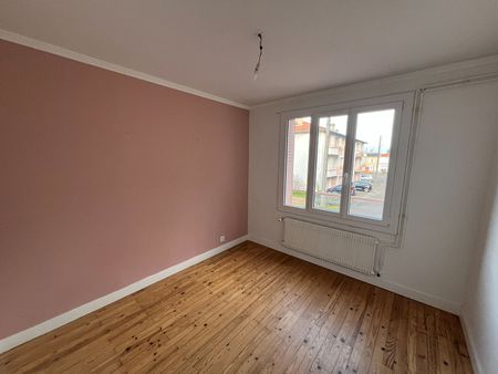 Location Appartement 3 pièces 70m² - Photo 3