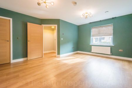 3 bedroom end of terrace house to rent - Photo 3