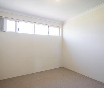 38/27 Meadow Springs Drive, - Photo 1