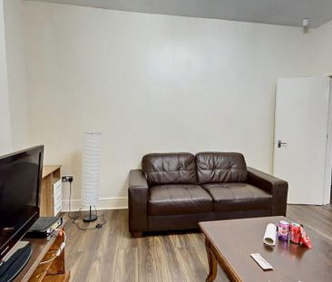 4 bedroom house to rent - Photo 1