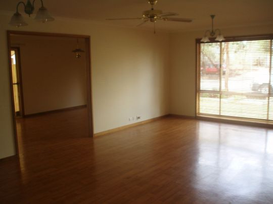 EXCELLENT FAMILY HOME WITH POOL - Photo 1
