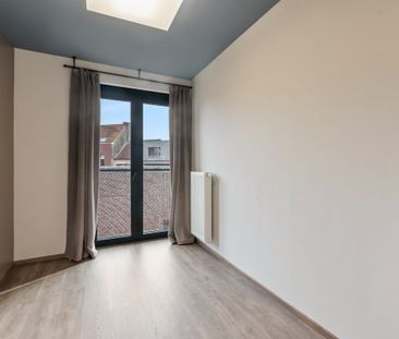 Appartement met 2 slaapkamers en terras op een toplocatie! - Photo 2