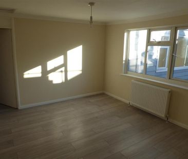 3 bedroom maisonette to rent - Photo 4