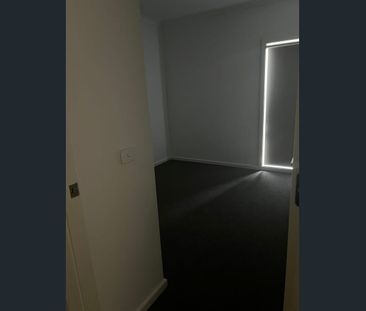 Brand New Family Home for Lease – Be the First to Live In - Photo 3