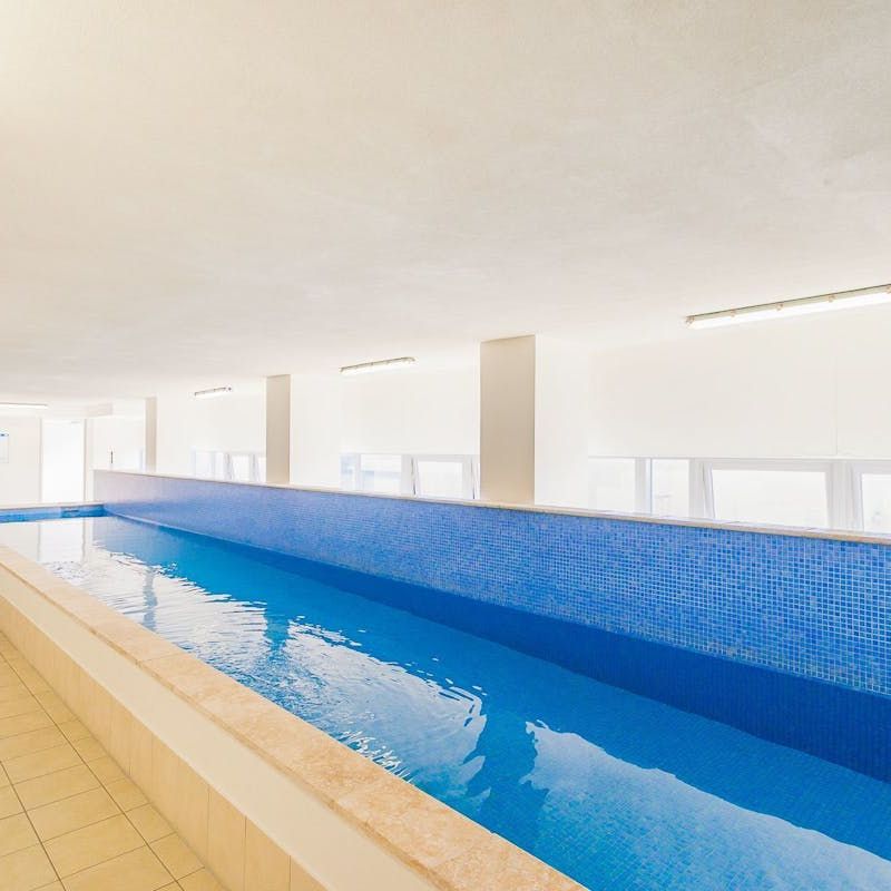 Modern Apartment Living in a Prime Location for lease! - Photo 1