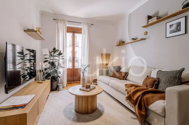 Apartamento de alquiler en Calle de Sandoval, Trafalgar - Foto 1