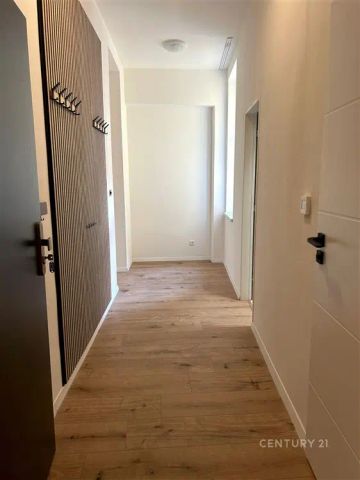 Moderní a světlý byt 2+kk 50 m - Fotografie 2
