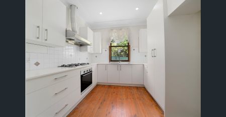 Good Sized Family Home In Great Location! - Photo 3