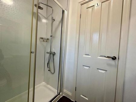 2 bedroom end of terrace house to rent - Photo 5