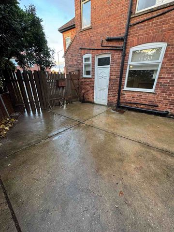 Newgate Lane, Mansfield. NG18 2LF - Photo 3