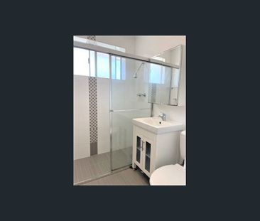 Spacious Two-Bedroom Apartment in a Convenient Location! - Photo 3