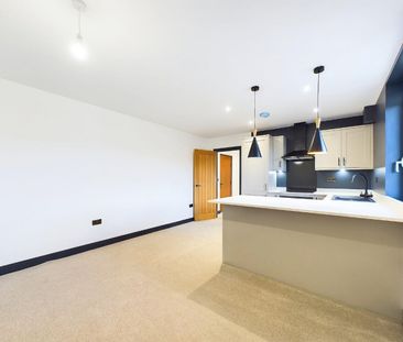 8 Five Rise Apartments, Ferncliffe Road, Bingley - Photo 1