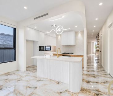 Spacious Brand New Five Bedroom Duplex - Photo 4