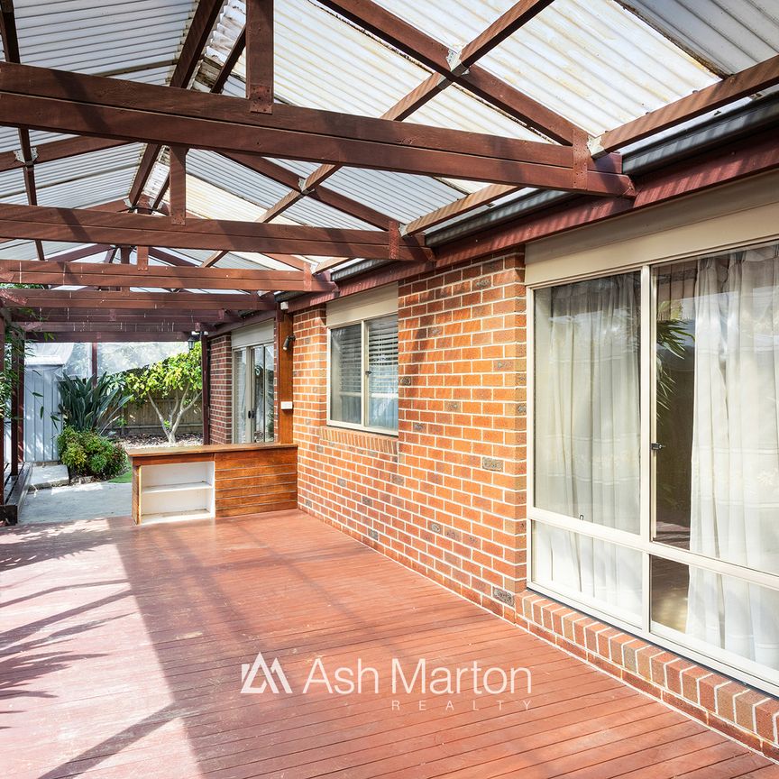 11 Redgum Avenue, Carrum Downs, VIC 3201 - Photo 1