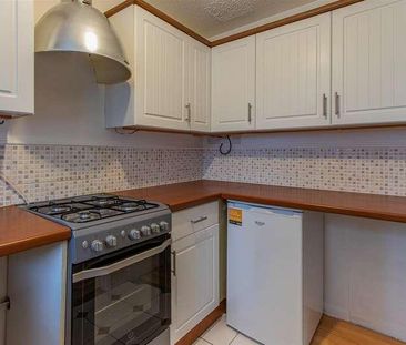 Lower Acre, Caerau, Cardiff, CF5 - Photo 5