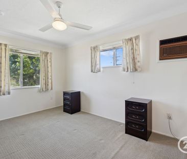 Charming Home on Large Block - Photo 5