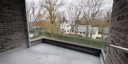 Appartement te huur in Marche-en-Famenne voor € 680 met 1 slaapkamer - Photo 3