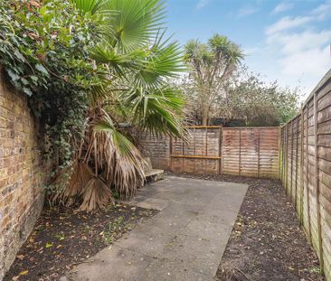 1 bedroom maisonette to rent - Photo 5