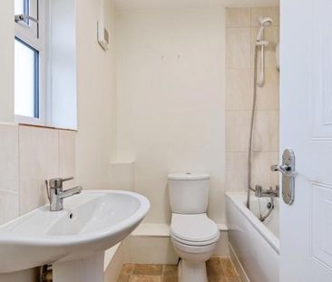 1 bedroom semi-detached house to rent - Photo 4