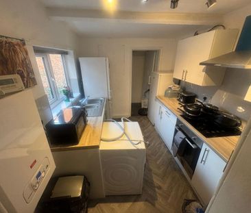 5 bedroom house share to rent - Photo 4