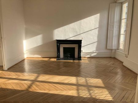 T4 avec 2 chambres - refait à neuf - Photo 4