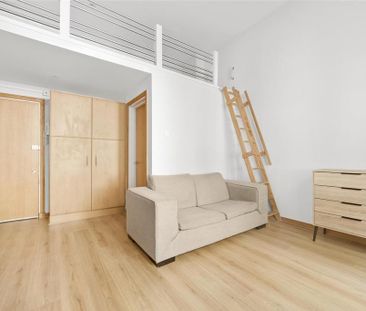 Studio to rent - Photo 3