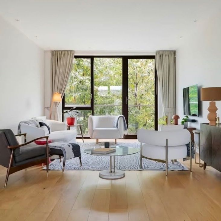 2 Bed Flat, Cabanel Place, SE11 - Photo 1