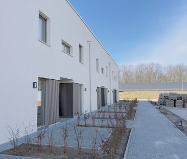 Goslar: Innovative Neubauwohnung mit Dachterrasse, Fussbodenheizung, Photovoltaik, Einbauküche u.v.m. - Photo 1