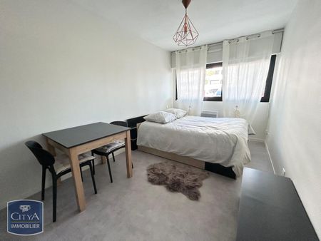 Location Appartement 1 pièce 17m² LE MANS 72000 - Photo 2