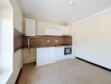 Location Maison 4 pièces 80m² - Photo 3