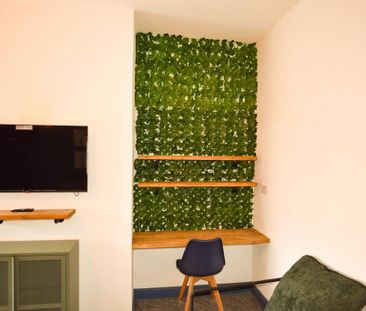 1 bedroom in a house share to rent - Photo 4