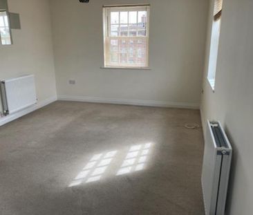 Available 2 Bed Apartment - Photo 4