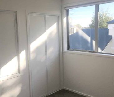 Stylish 2 Bedroom Home - Photo 2