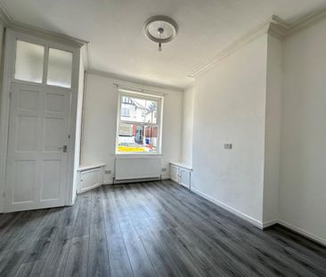 King Street, Dukinfield, SK16 4TL - Photo 4