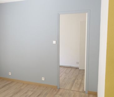 T2/3, 5, Rue Monjardin, Nîmes-Centre, 52m², 530€ HC - Photo 5