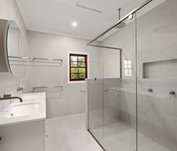 81 Victoria Terrace, Greenslopes QLD 4120 - House For Rent | Domain - Photo 3