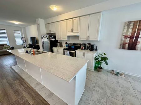 For Lease - 953 Kicking Horse Path, Oshawa, Ontario - Photo 2