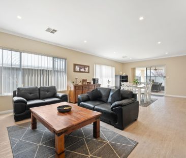 Spacious Family Home for Lease in Baldivis - Photo 5