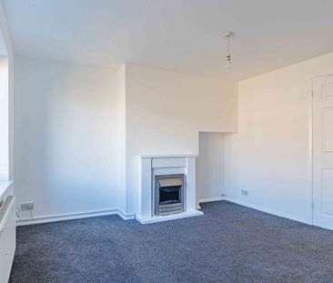 3 bed Terraced for rent - Photo 3