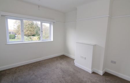 3 Bedroom House, Chester - Photo 2
