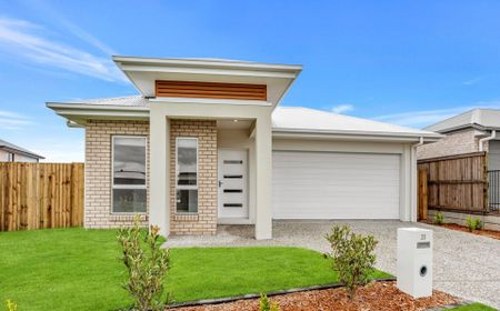 4-Bedroom Masterpiece for Lease – Be the Talk of Yarrabilba! - Photo 2